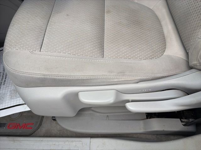 Used 2021 GMC Acadia SLE FWD image 18