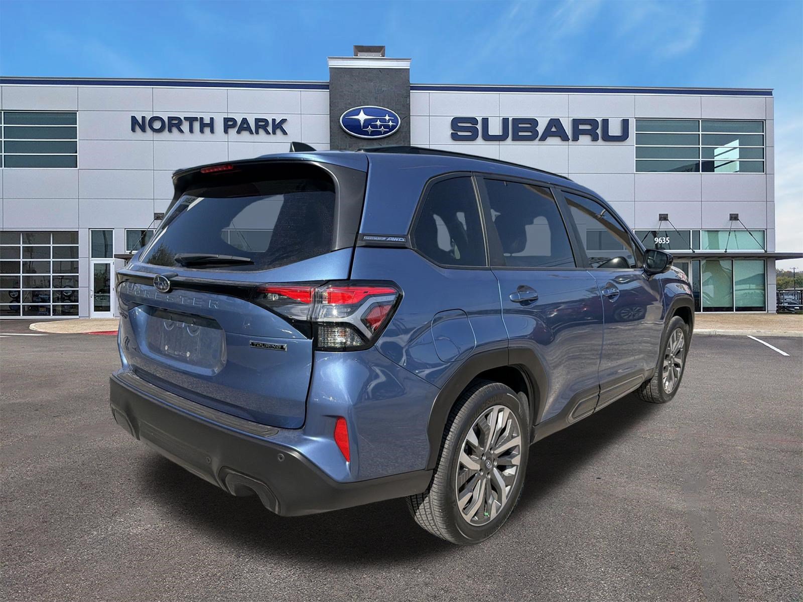 Certified 2025 Subaru Forester Touring AWD/4WD image 3