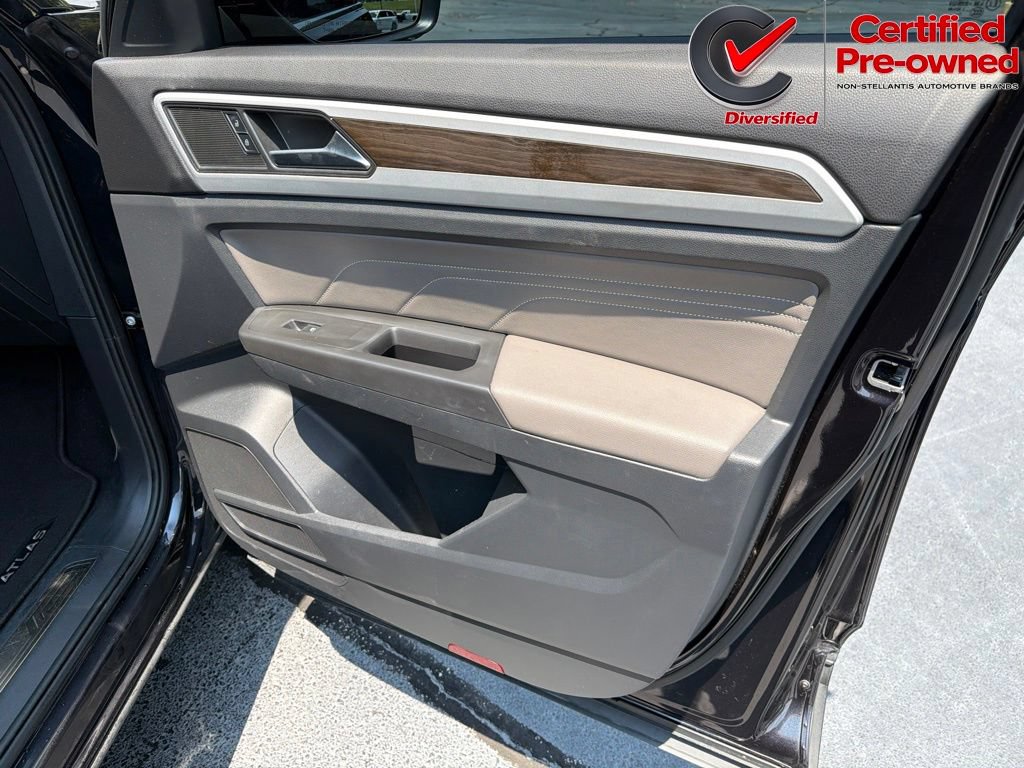 Used 2022 Volkswagen Atlas SE FWD image 35