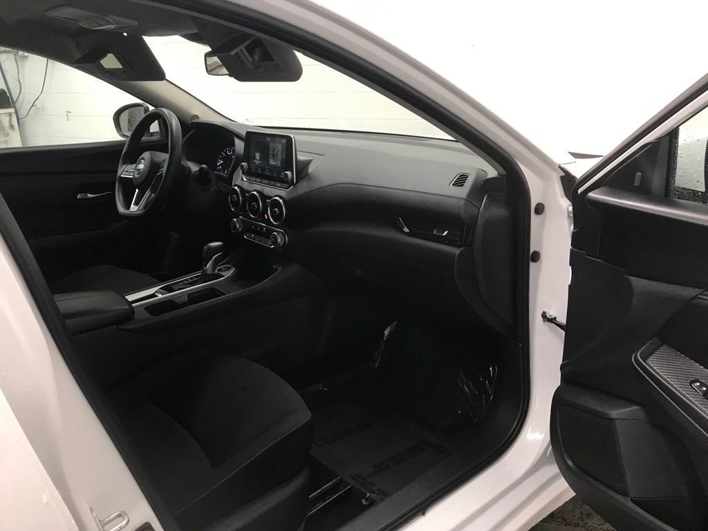Used 2023 Nissan Sentra SV image 32