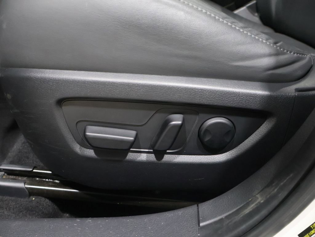 Used 2025 MAZDA CX-30 AWD 2.5 S w/ Preferred Package image 12