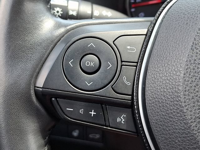 Used 2021 Toyota RAV4 XLE Premium AWD/4WD image 22