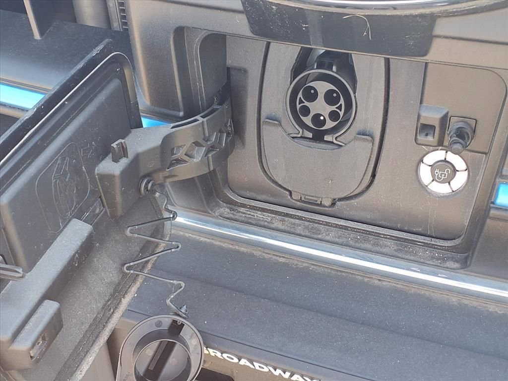 Used 2023 Ford E-Transit 148 High Roof Extended w/ Load Area Protection Package image 34