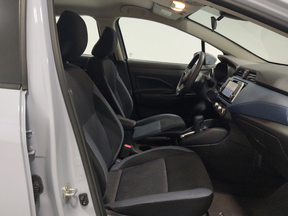 Used 2024 Nissan Versa SV w/ Trunk Package image 21