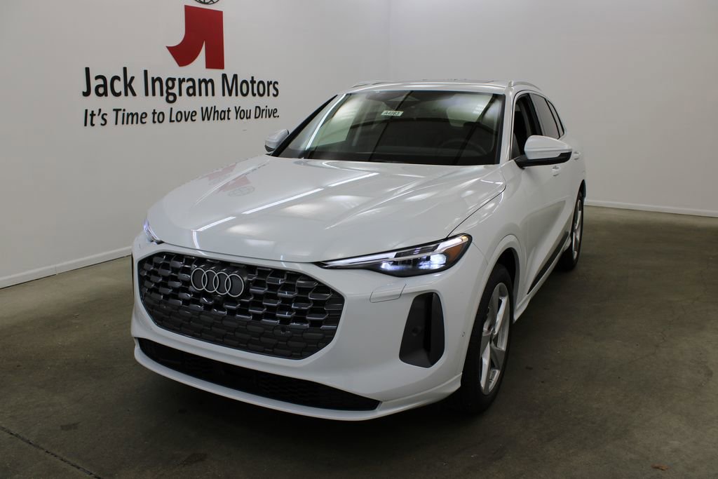 New 2025 Audi Q5 Prestige