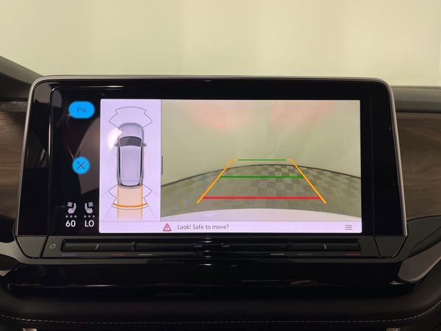 Used 2025 Volkswagen Atlas SE image 25