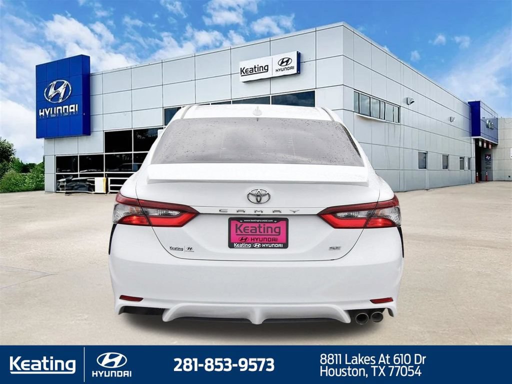 Used 2023 Toyota Camry SE FWD image 6