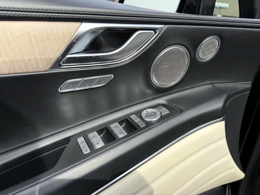 Used 2023 Genesis GV80 2.5T w/ Prestige 20" Package image 18