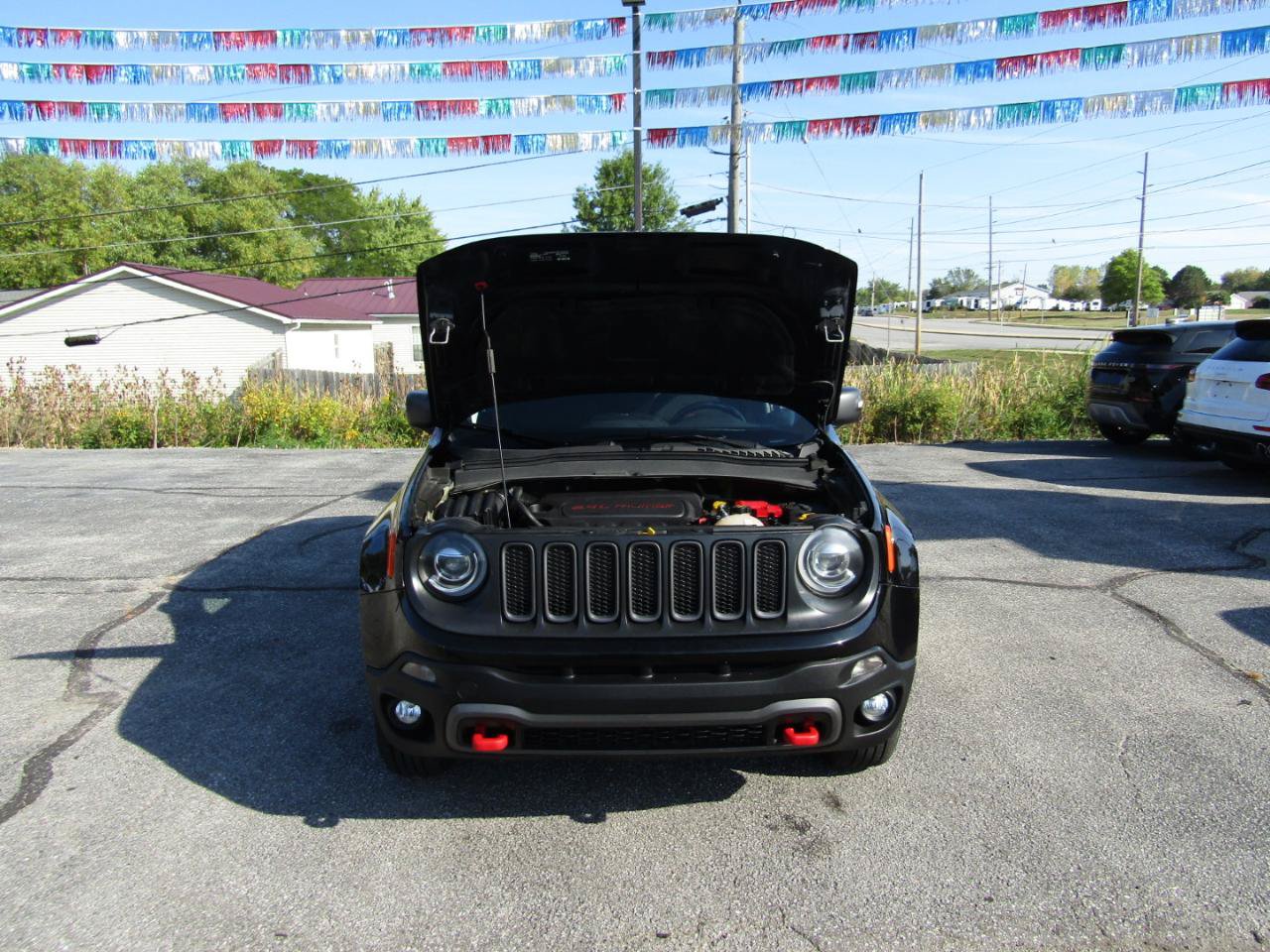 Used 2018 Jeep Renegade Trailhawk w/ UConnect 8.4 Nav Group AWD/4WD image 28