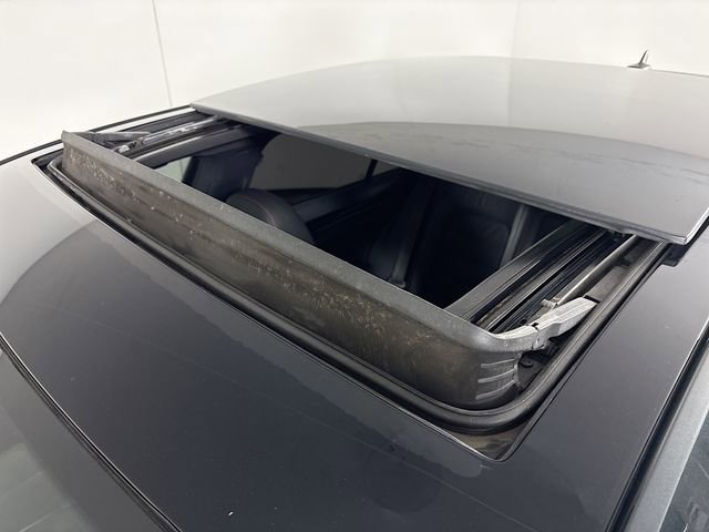 Used 2017 Volkswagen GTI SE image 23