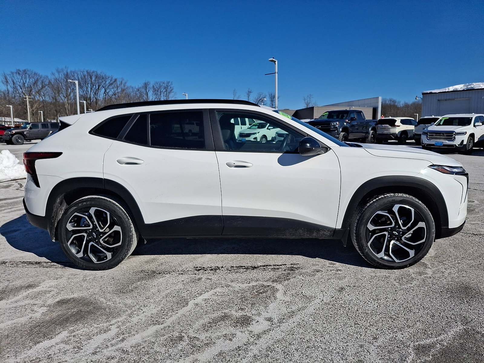 Certified 2024 Chevrolet Trax RS w/ Driver Confidence Package image 7