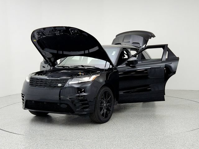 Certified 2026 Land Rover Range Rover Velar Dynamic SE AWD/4WD image 9