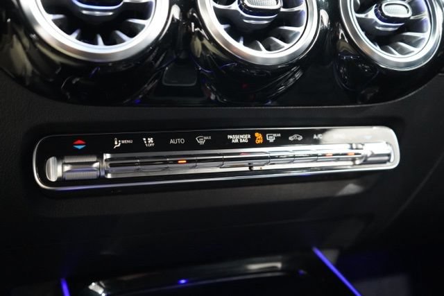 Used 2022 Mercedes-Benz GLA 250 4MATIC image 28