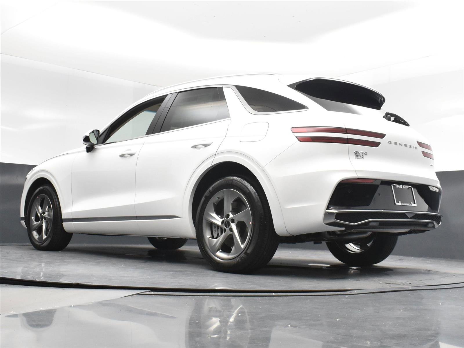 New 2026 Genesis GV70 2.5T Select image 12