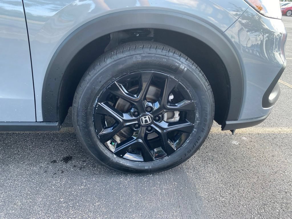 Certified 2024 Honda HR-V Sport image 11