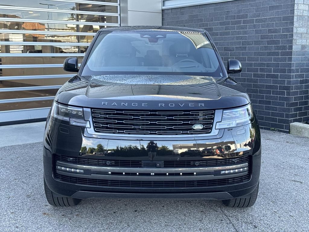 New 2026 Land Rover Range Rover Long Wheelbase SE AWD/4WD image 2