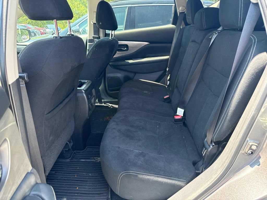 Used 2016 Nissan Murano SV AWD/4WD image 6