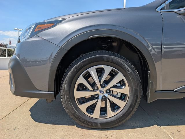 Used 2020 Subaru Outback Premium AWD/4WD image 12