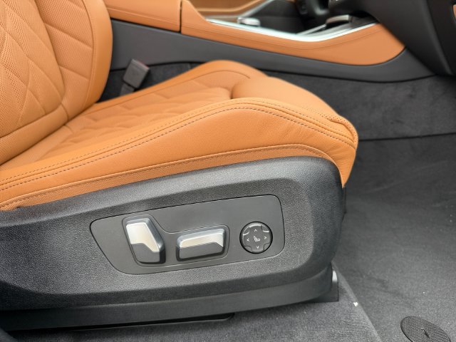 New 2026 BMW X5 xDrive40i w/ Premium Package AWD/4WD image 17