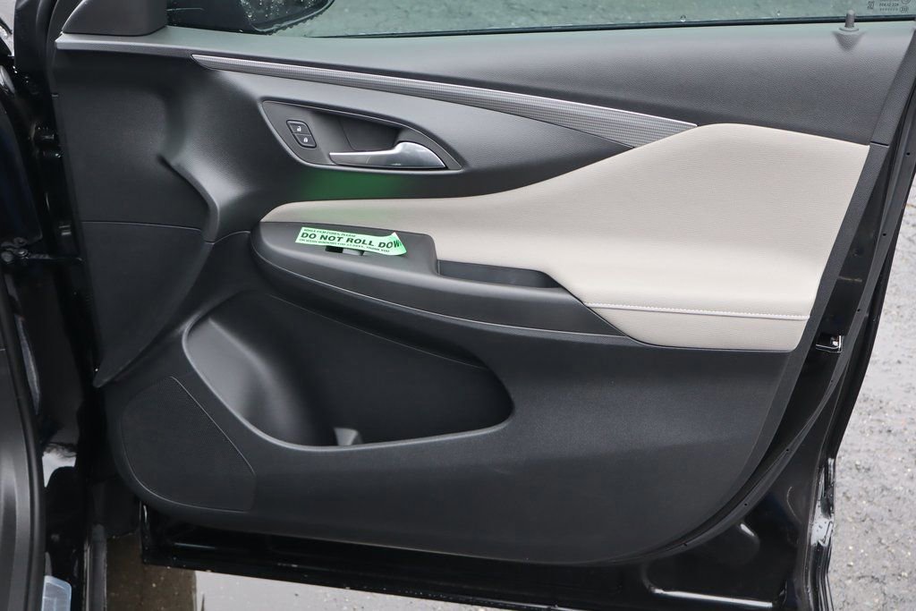 New 2026 Buick Envista Avenir image 21