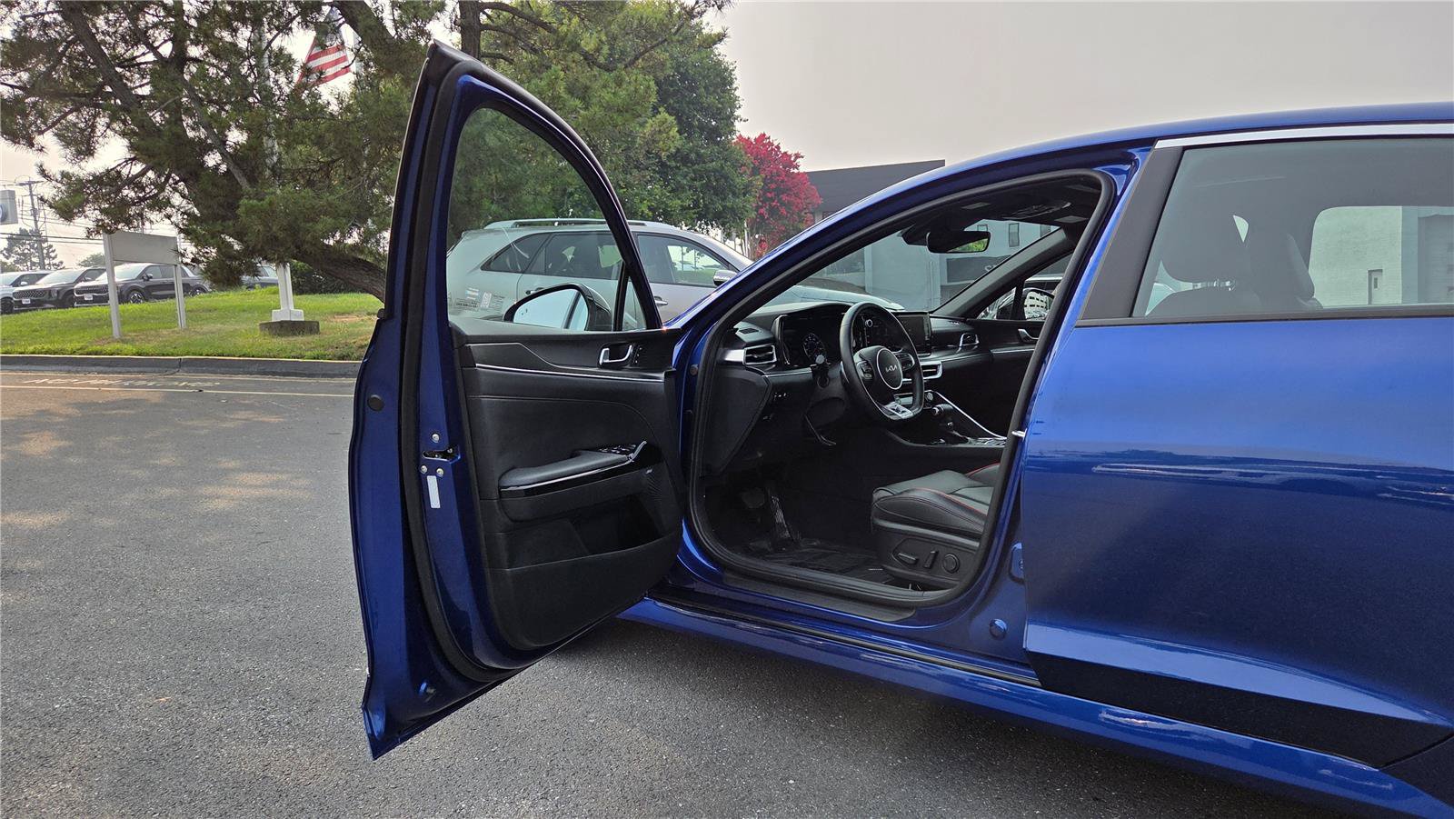 Certified 2023 Kia K5 GT w/ GT1 Package FWD image 12