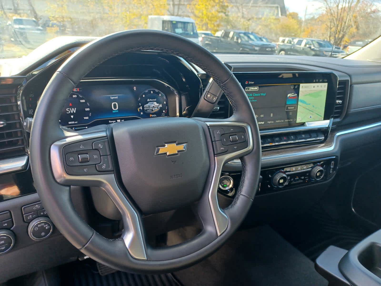 Used 2025 Chevrolet Silverado 1500 LT AWD/4WD image 9