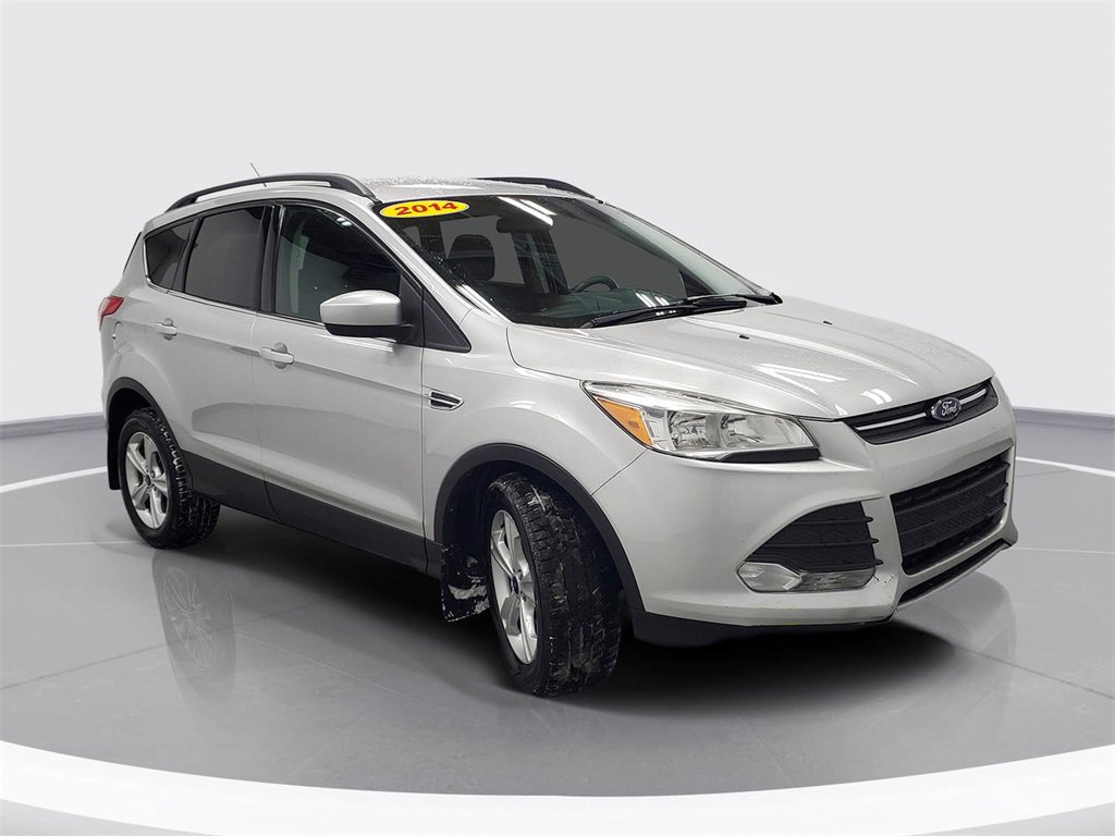 Used 2014 Ford Escape SE w/ Equipment Group 201A image 2