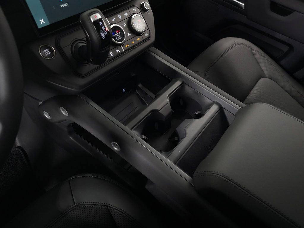 Certified 2026 Land Rover Defender 110 S AWD/4WD image 29