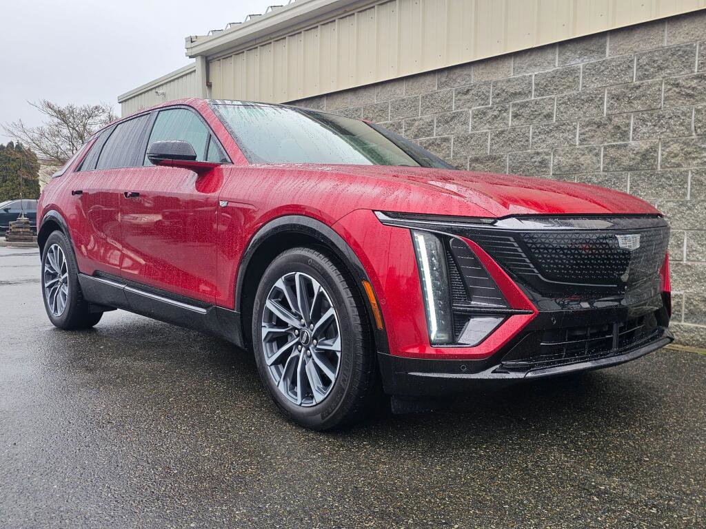 Certified 2024 Cadillac Lyriq Sport w/ LPO, Floor Liner Package image 15