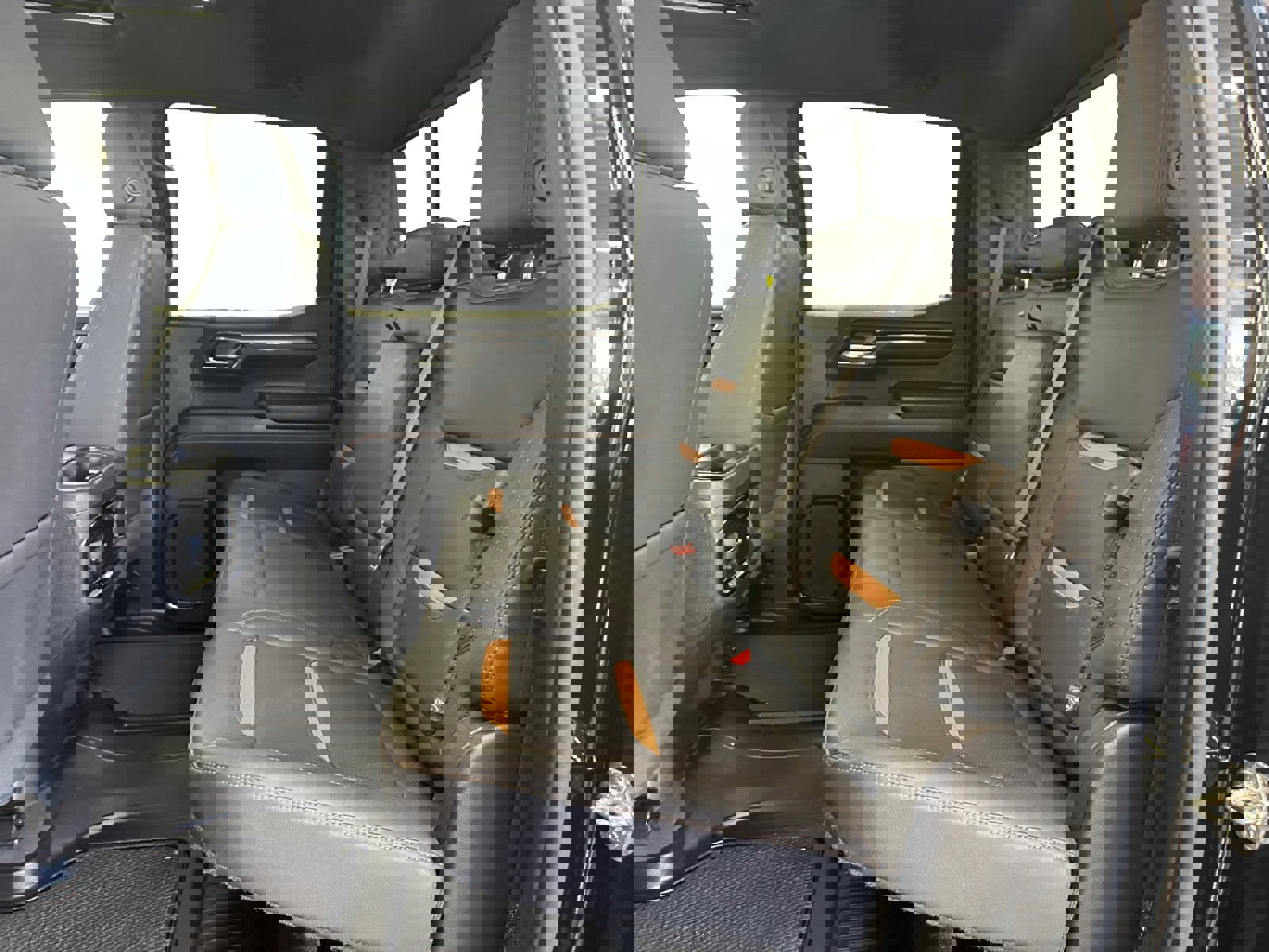 Used 2023 GMC Sierra 1500 AT4 w/ AT4 Preferred Package image 10