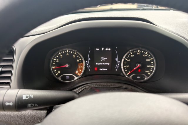 Used 2019 Jeep Renegade Altitude w/ Quick Order Package 2XM AWD/4WD image 14