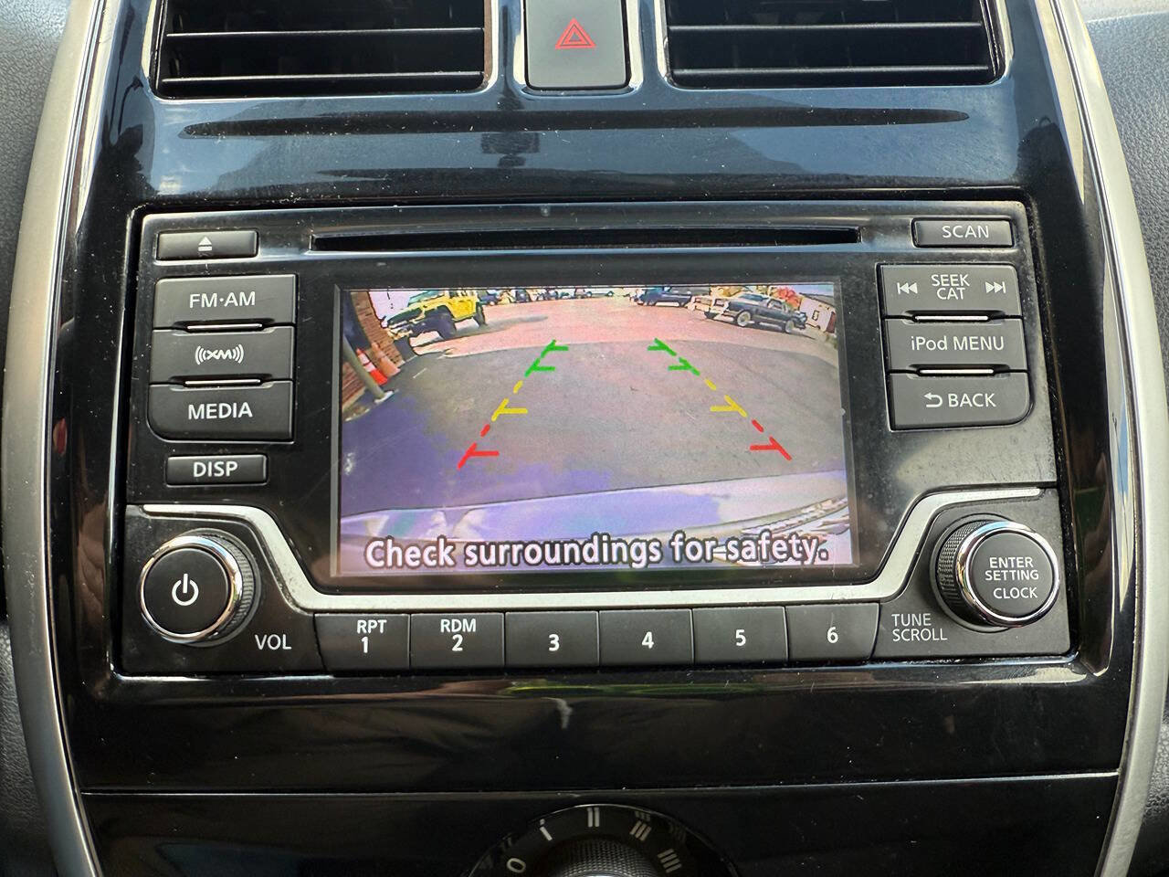 Used 2018 Nissan Versa Note SR image 15