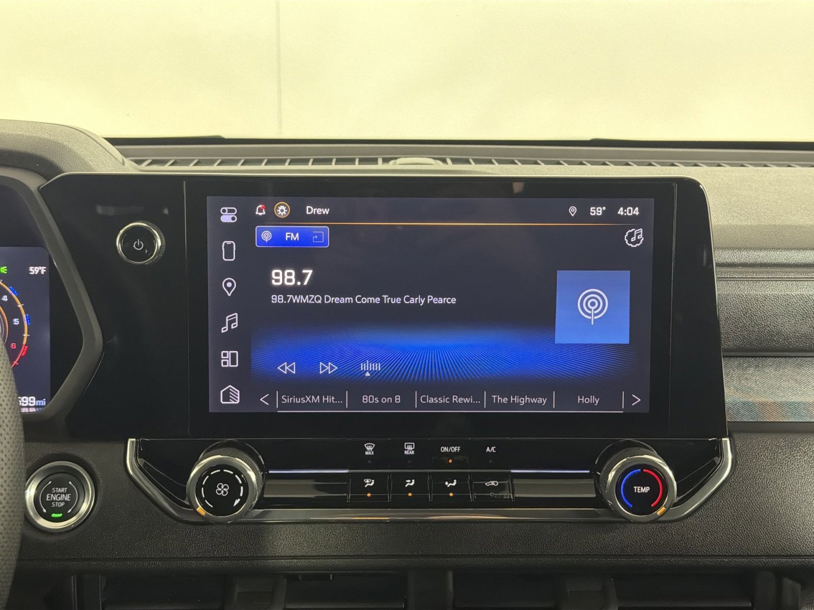 Used 2024 Chevrolet Colorado Trail Boss w/ Technology Package image 18