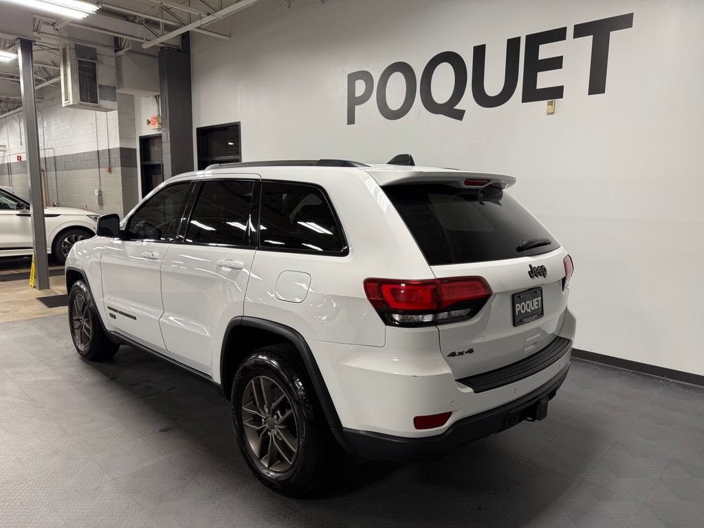 Used 2016 Jeep Grand Cherokee Laredo 75th Anniversary AWD/4WD image 6