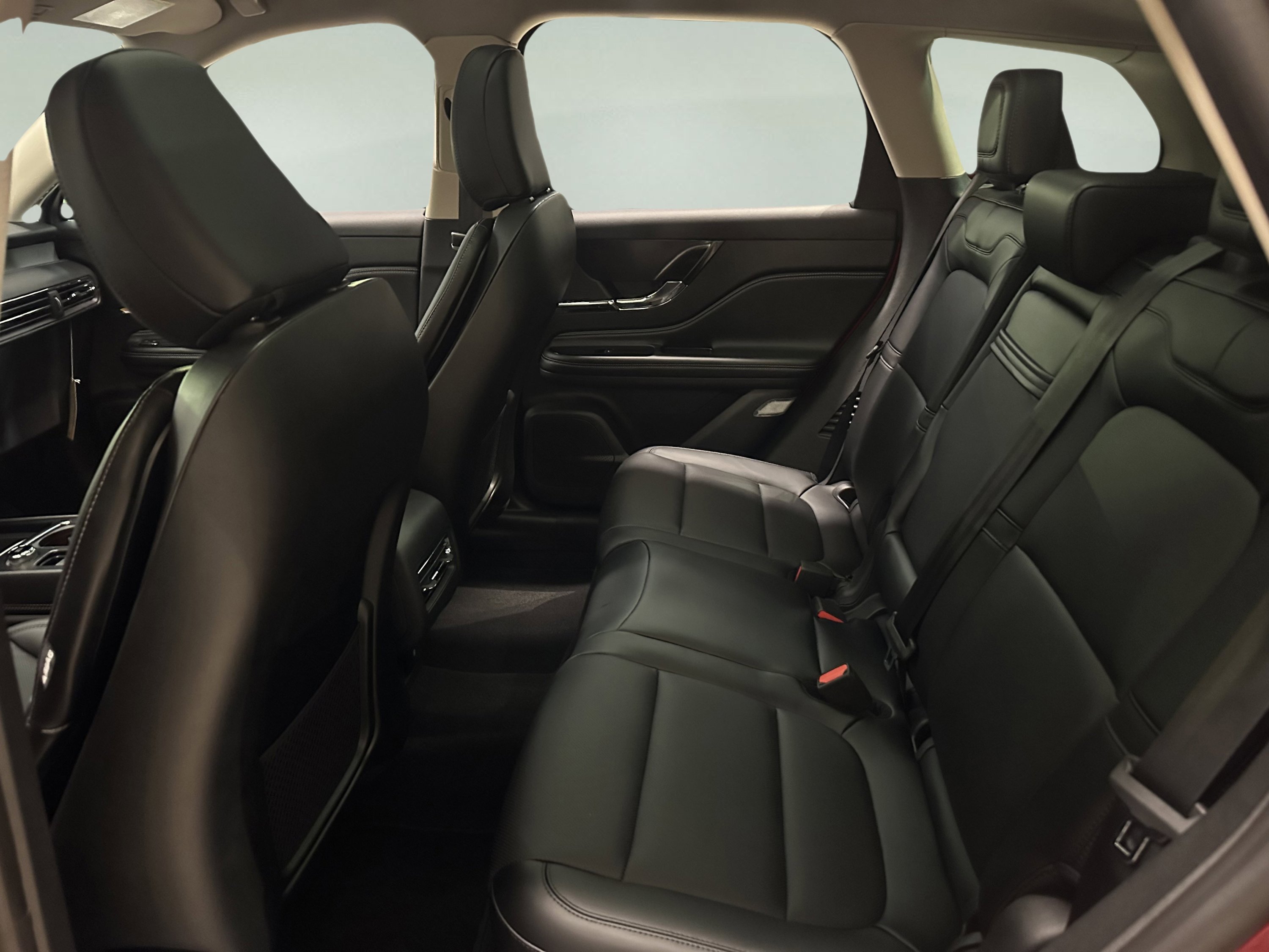 New 2026 Lincoln Corsair Premiere image 6