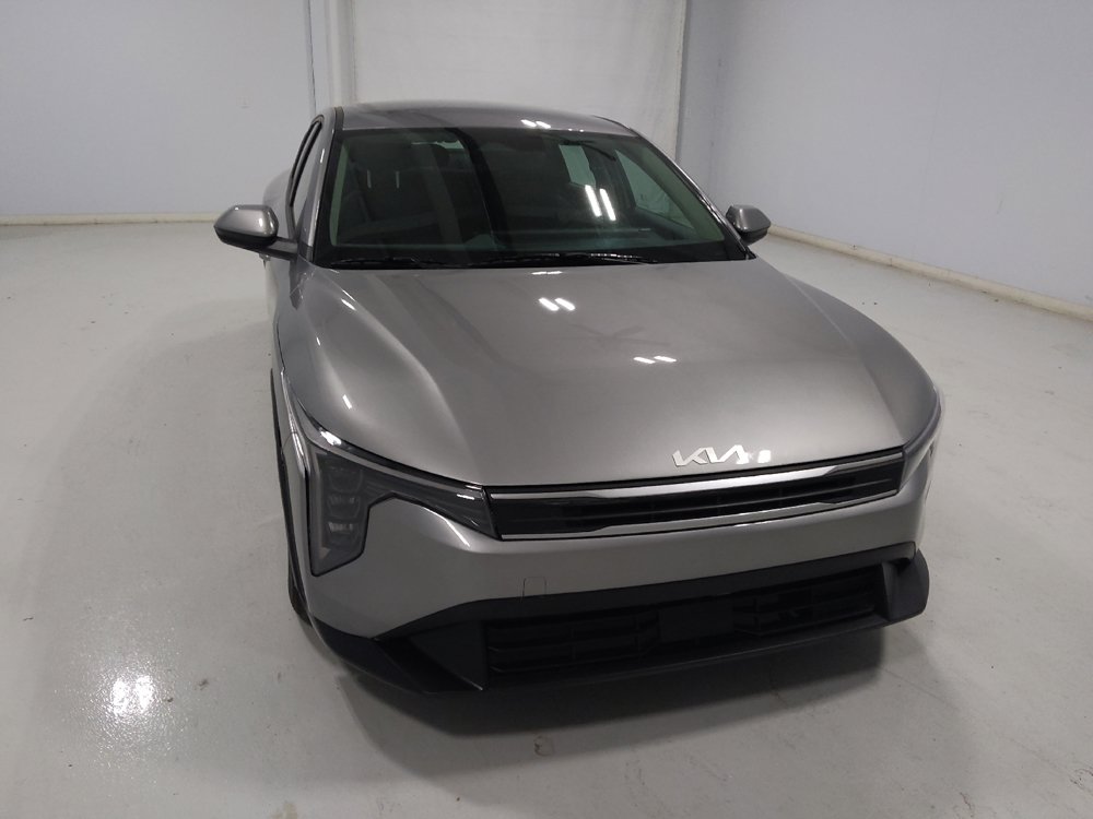 Used 2025 Kia K4 FWD image 14