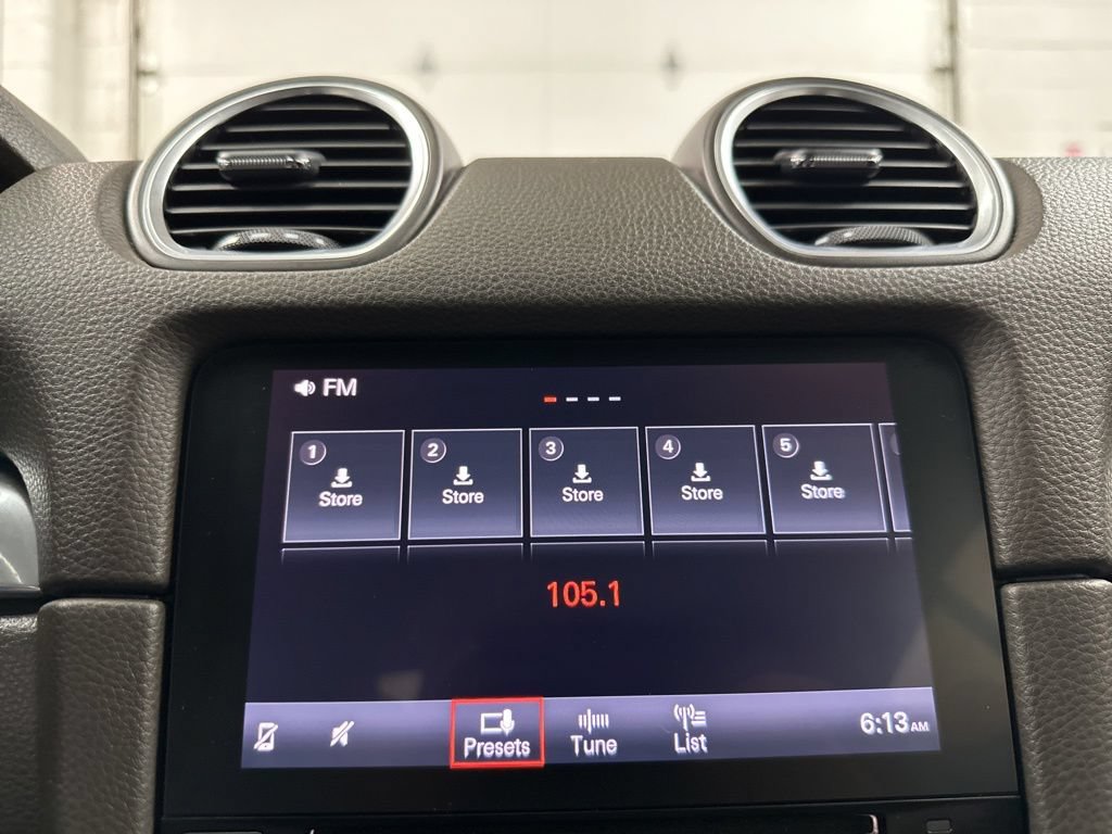 Used 2019 Porsche 718 Cayman RWD image 25