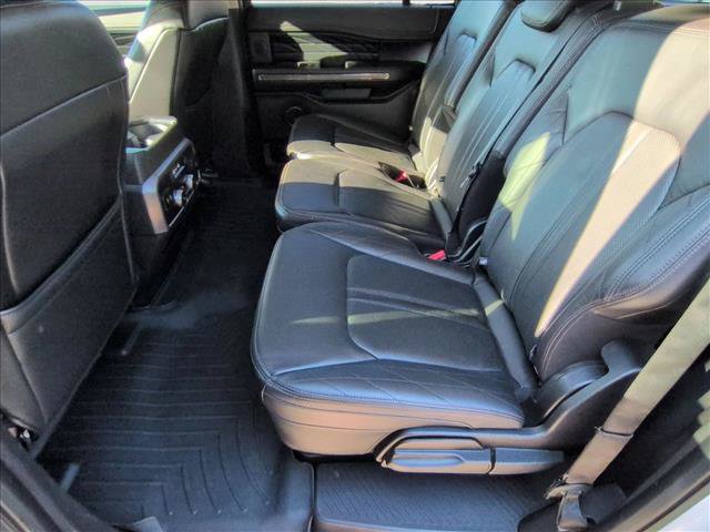 Used 2018 Ford Expedition Max Platinum RWD image 18