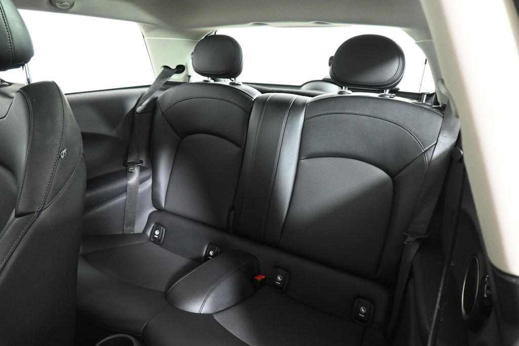 Used 2014 MINI Cooper S image 27