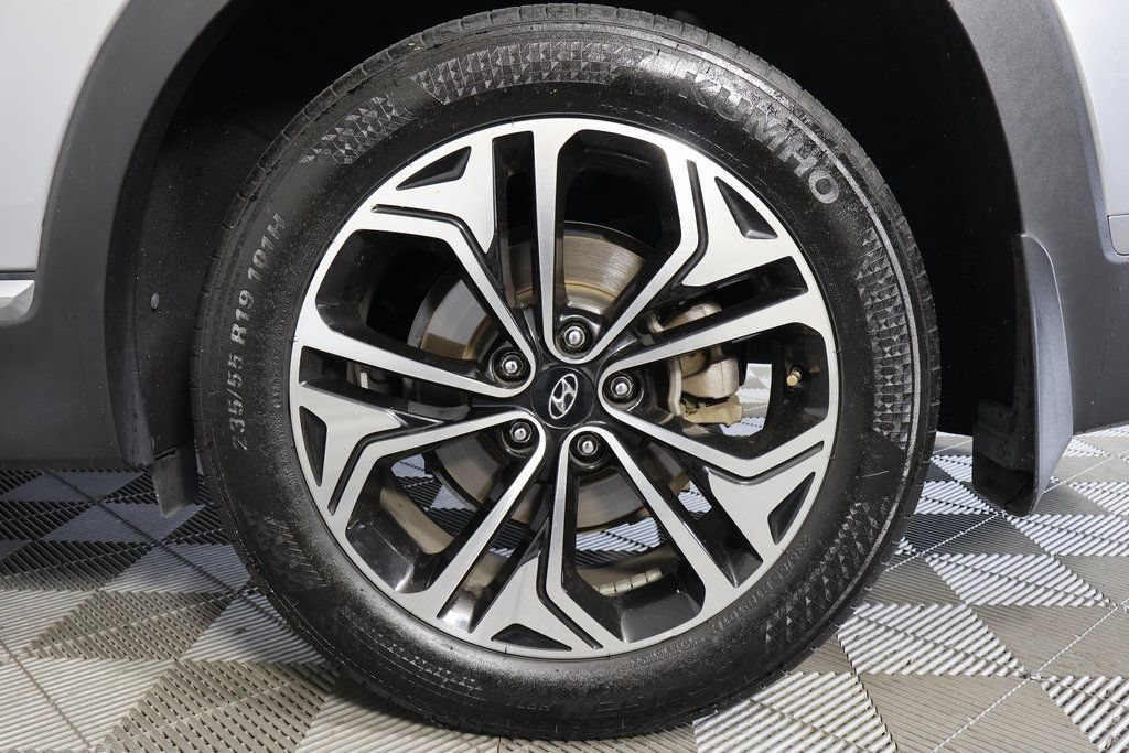Used 2020 Hyundai Santa Fe SEL FWD image 16