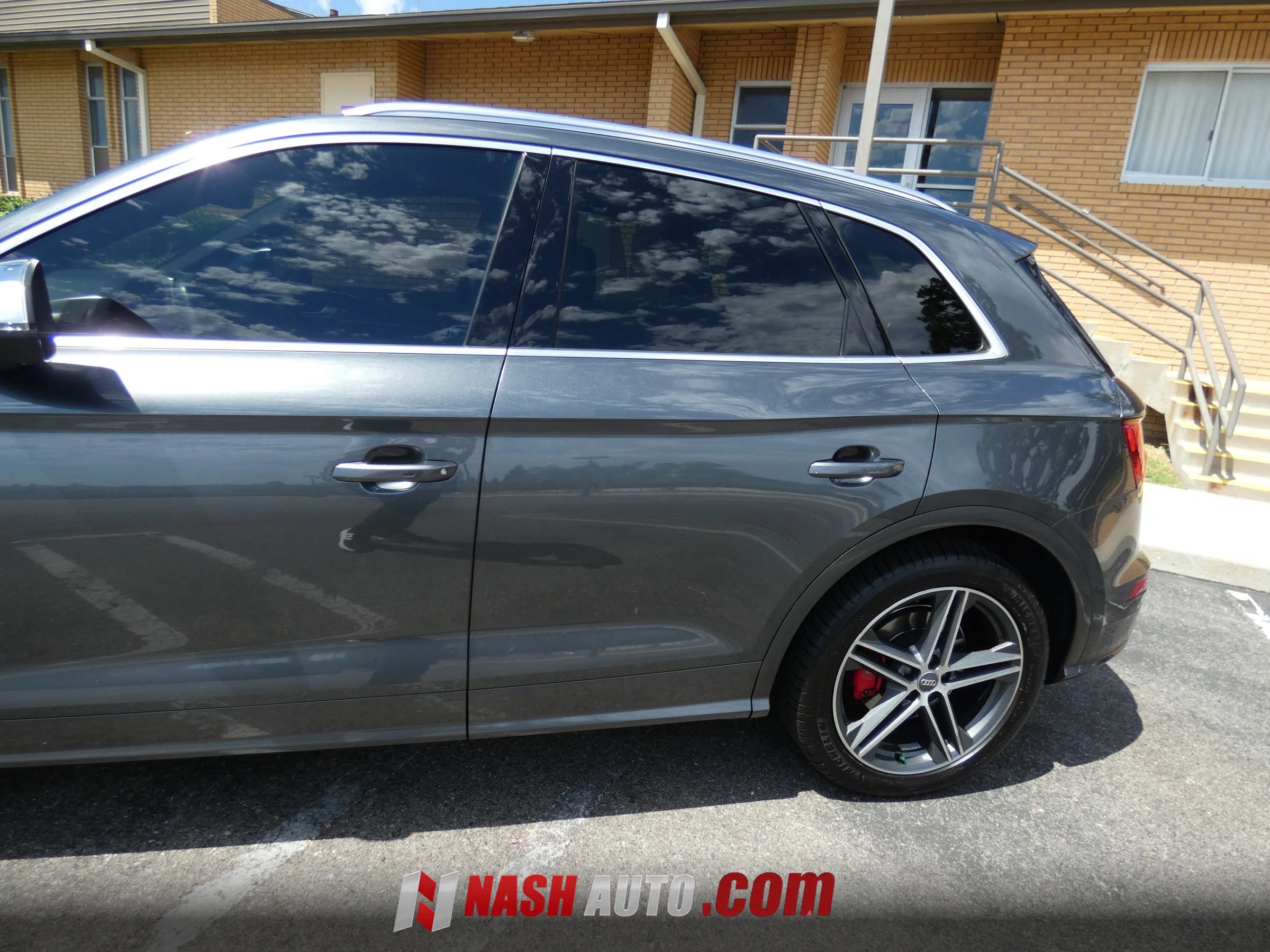 Used 2018 Audi SQ5 Premium Plus w/ S Sport Package AWD/4WD image 14