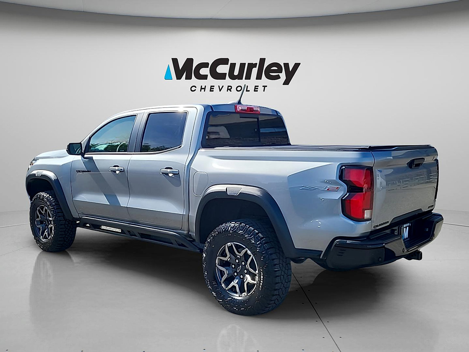 Used 2023 Chevrolet Colorado ZR2 w/ ZR2 Convenience Package III AWD/4WD image 5