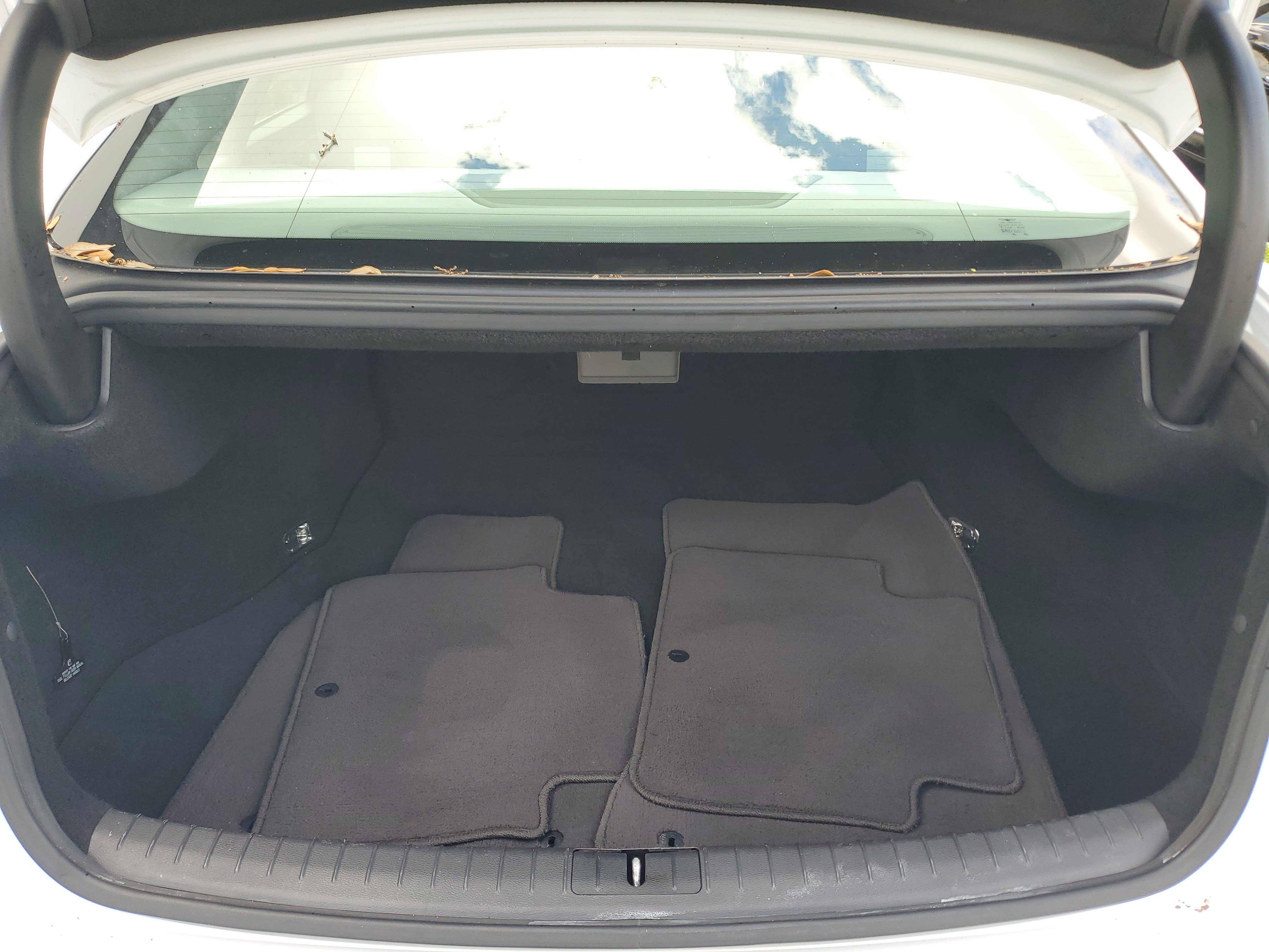 Used 2018 Genesis G80 3.8 RWD image 9