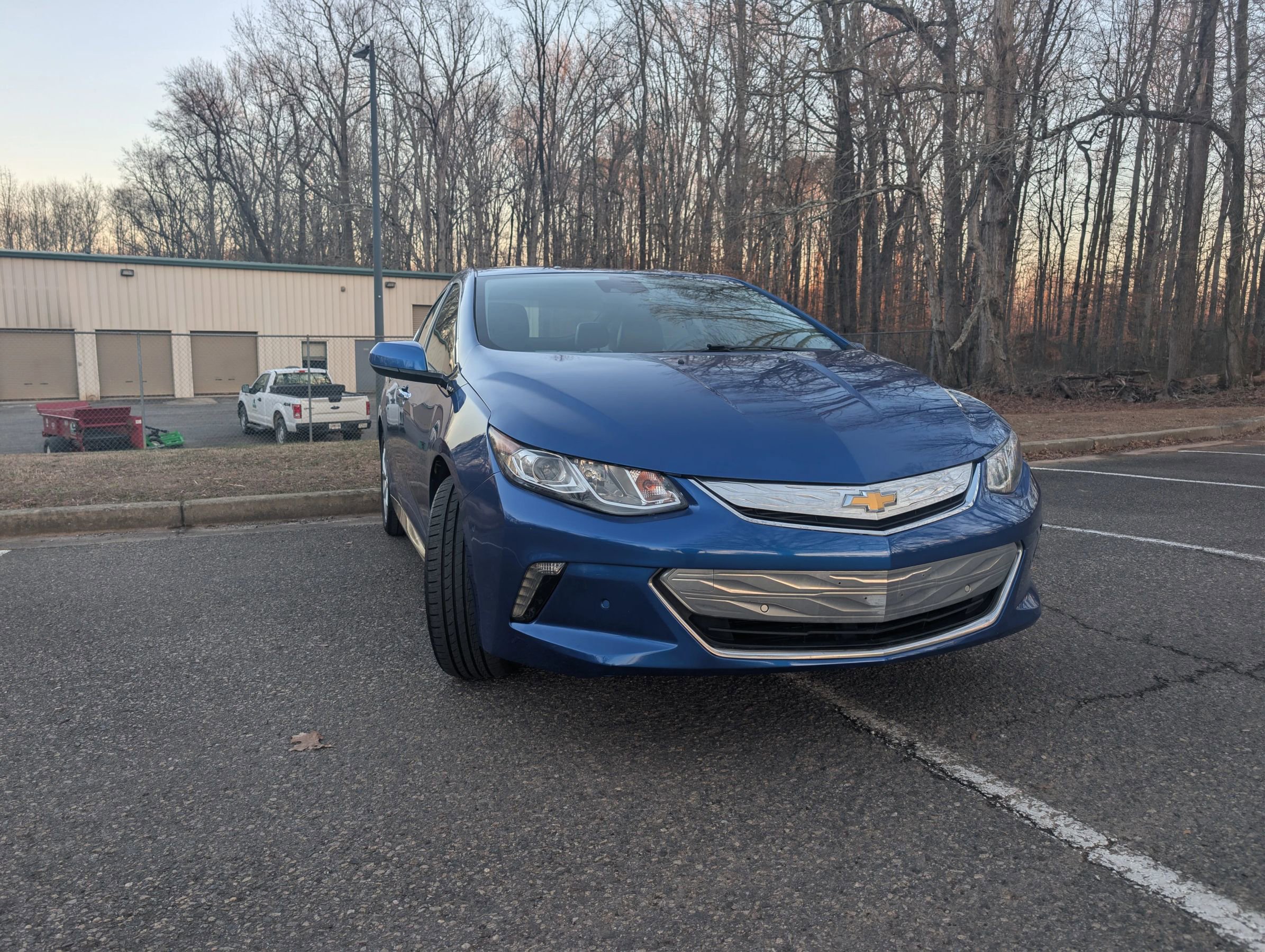 Used 2016 Chevrolet Volt Premier w/ Driver Confidence Package image 2