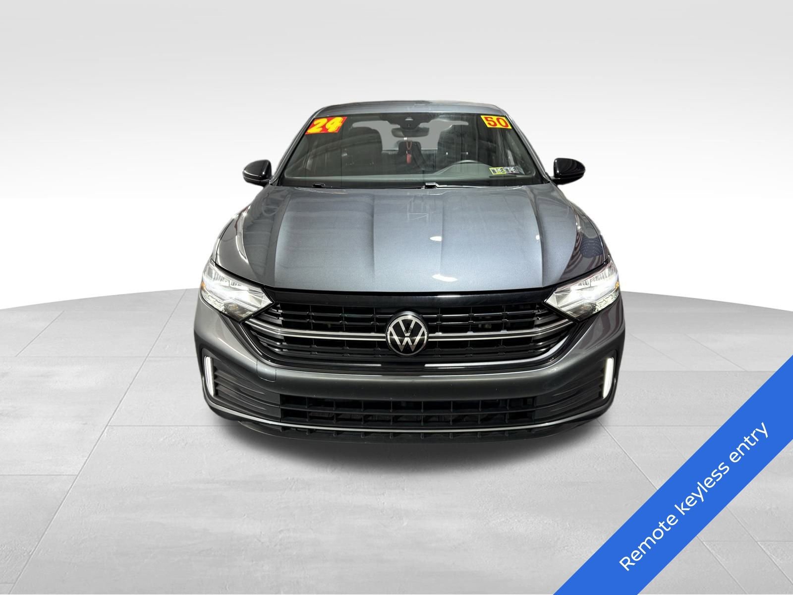 Used 2024 Volkswagen Jetta Sport image 2