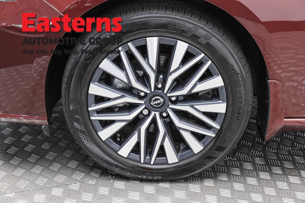 Used 2024 Nissan Altima 2.5 SV w/ SV Premium Package AWD/4WD image 33