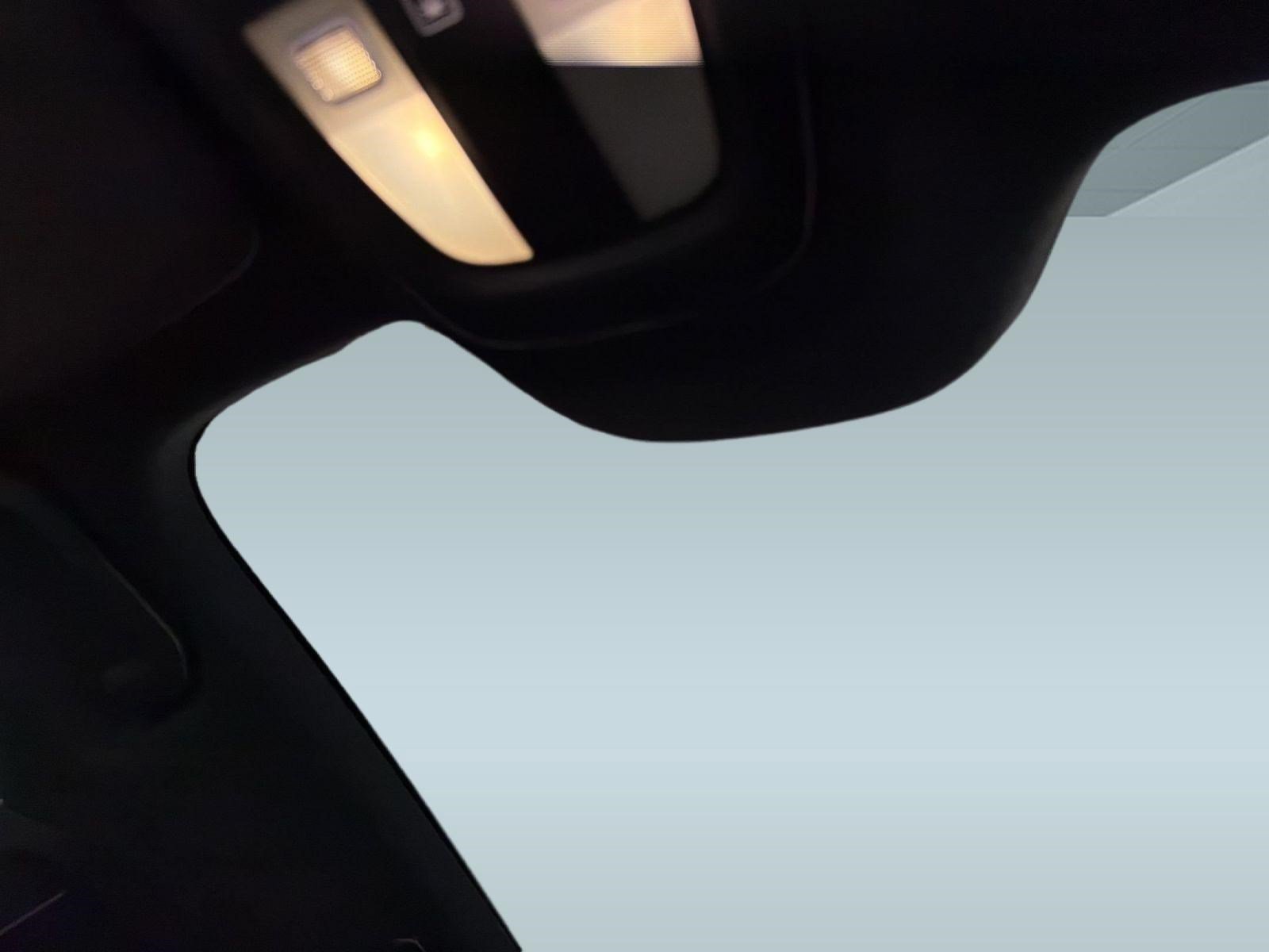 Certified 2023 Volvo C40 P8 Recharge Ultimate w/ Protection Package Premier AWD/4WD image 24