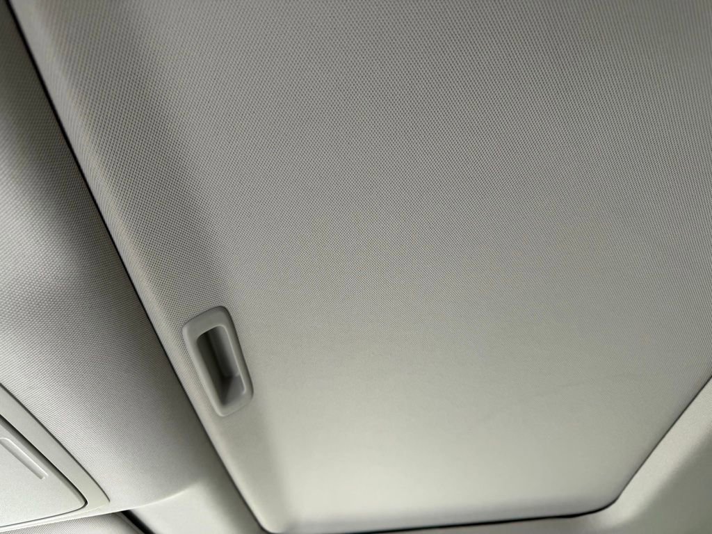 Used 2021 Honda Accord Touring image 32