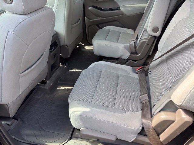 Used 2021 Chevrolet Traverse LT FWD image 13