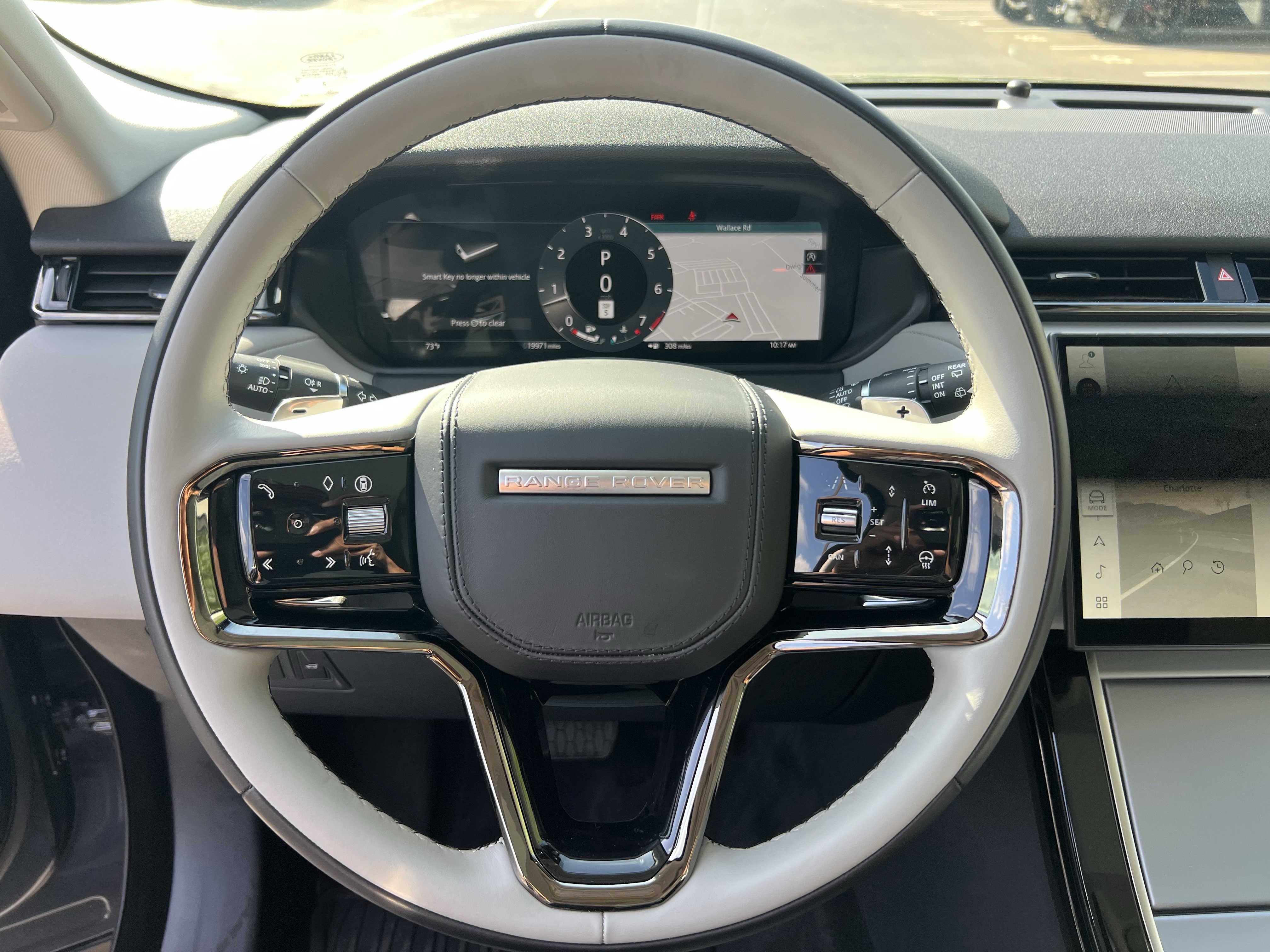 Certified 2025 Land Rover Range Rover Velar S image 21